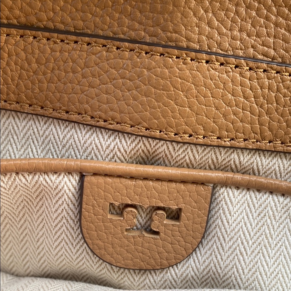 Tory Burch Tan Crossbody Bag - Picture 17 of 17